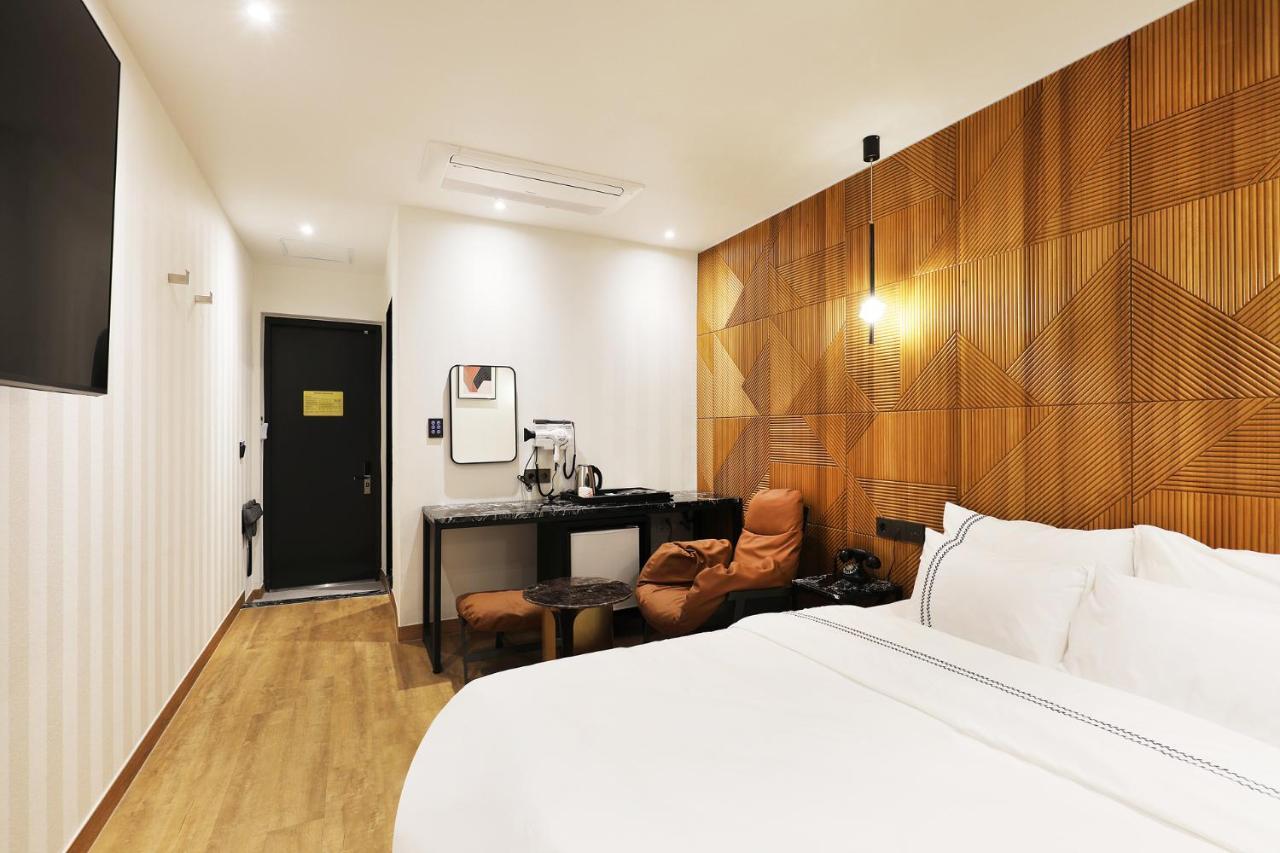 Mari Hotel Чхунджу Экстерьер фото