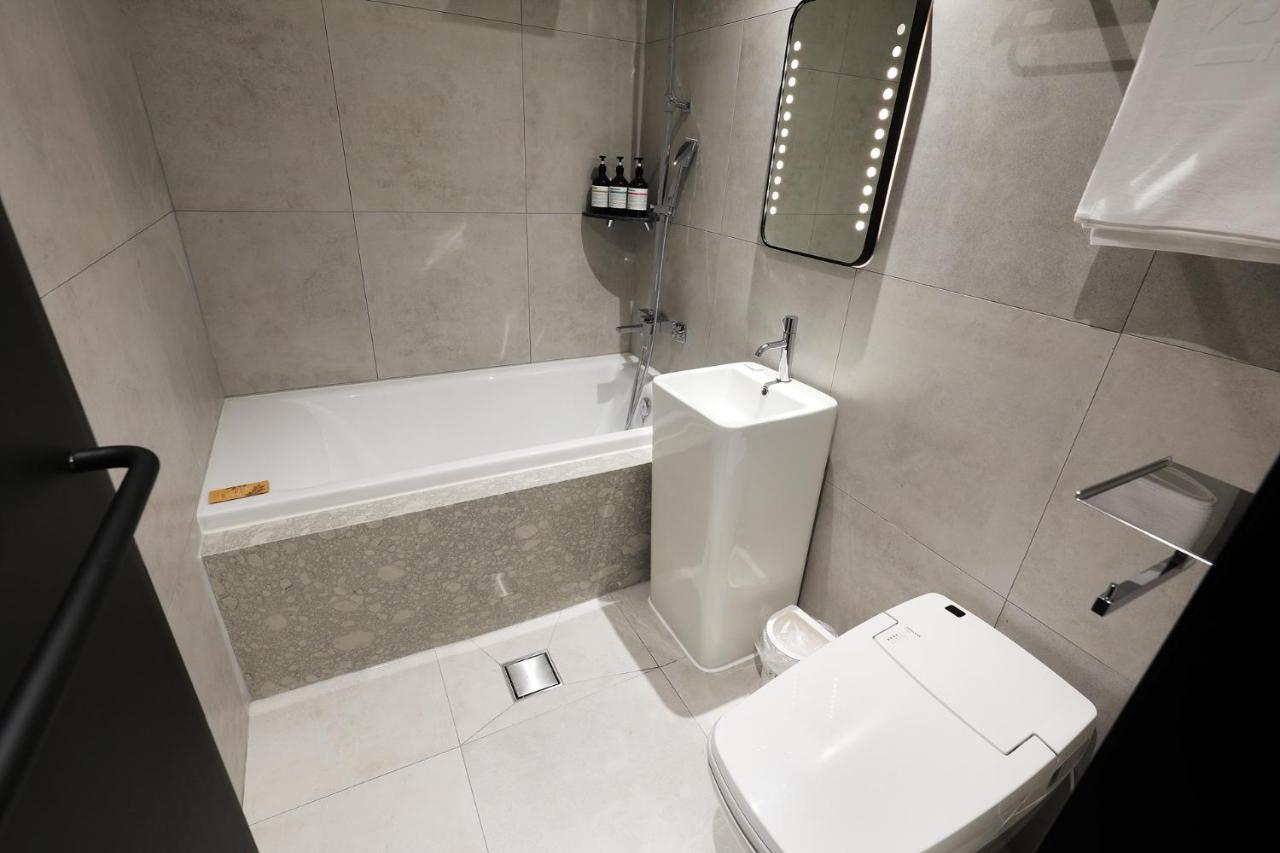 Mari Hotel Чхунджу Экстерьер фото