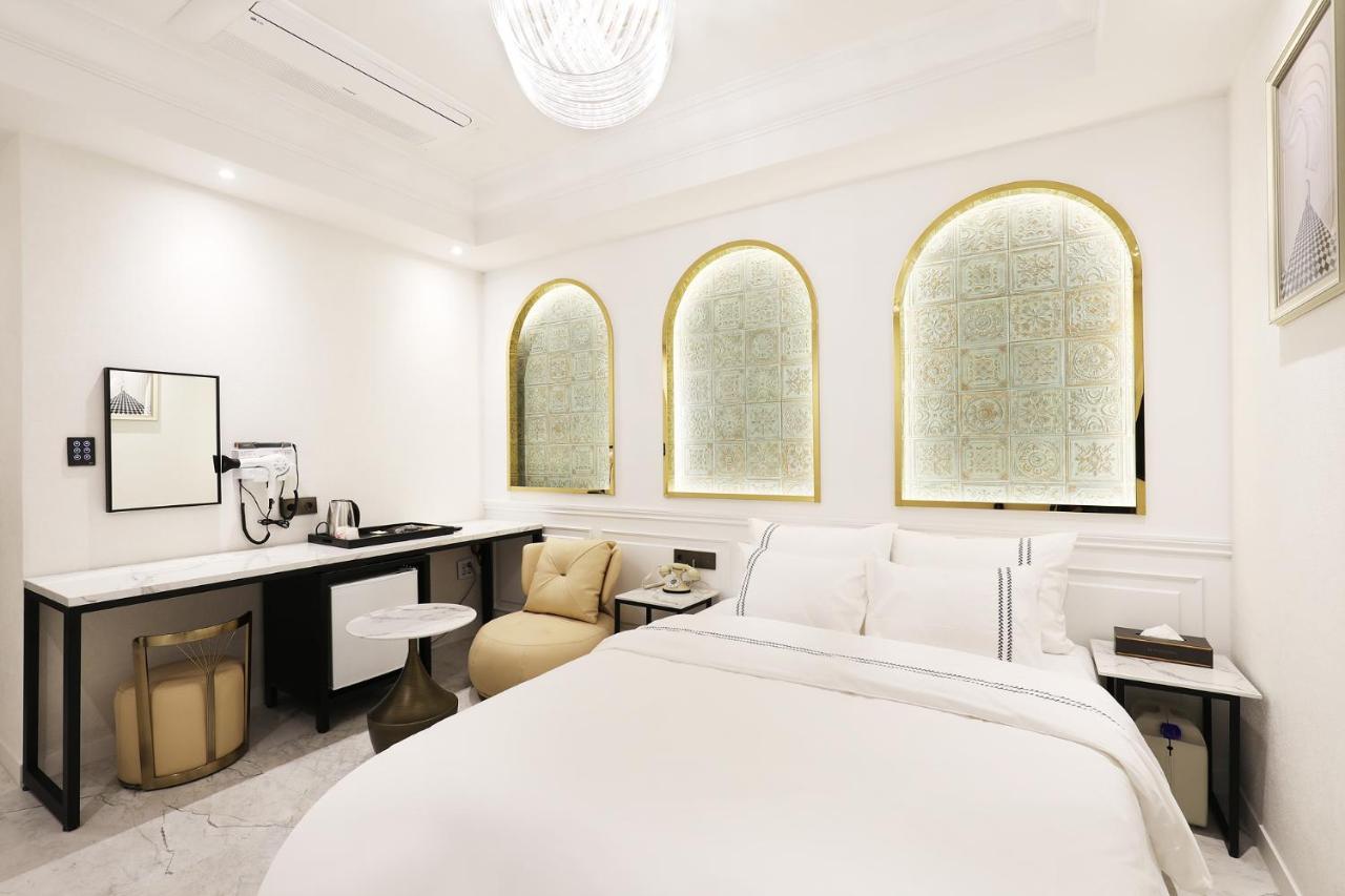Mari Hotel Чхунджу Экстерьер фото