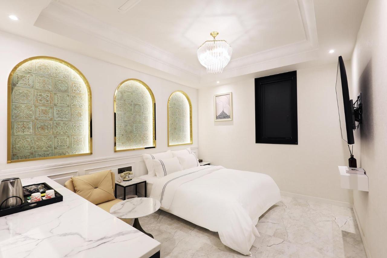 Mari Hotel Чхунджу Экстерьер фото